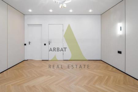 Фото Отдельный дом, 7 комн, 300м²