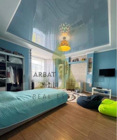 Фото Отдельный дом, 8 комн, 300м²