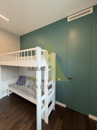 Фото Квартира, 4 комн, 162 м²
