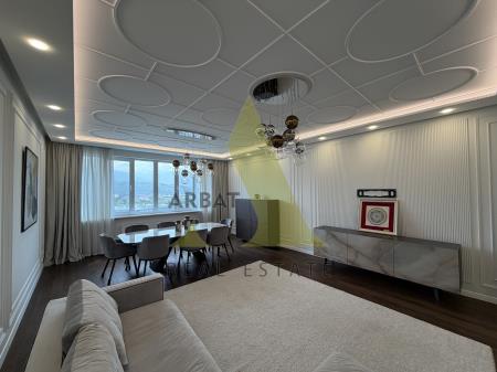 Фото Квартира, 4 комн, 162 м²