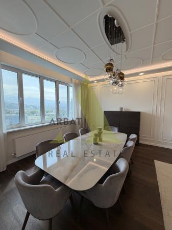 Фото Квартира, 4 комн, 162 м²