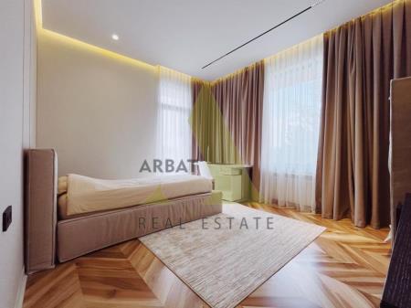 Фото Отдельный дом, 8 комн, 350м²