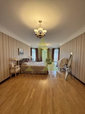 Фото Отдельный дом, 10 комн, 1000м²