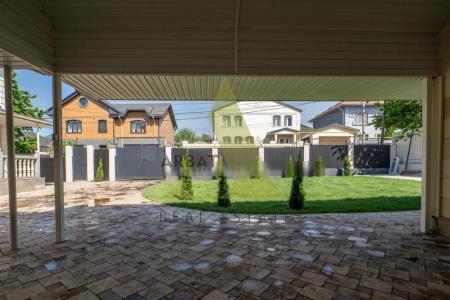 Фото Отдельный дом, 7 комн, 300м²