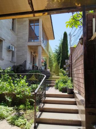Фото Отдельный дом, 9 комн, 399м²