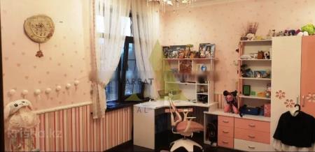 Фото Отдельный дом, 9 комн, 650м²