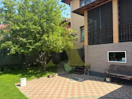 Фото Отдельный дом, 6 комн, 400м²