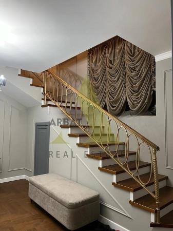 Фото Отдельный дом, 6 комн, 240м²