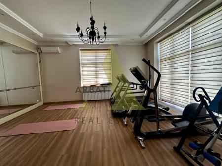 Фото Отдельный дом, 10 комн, 1400м²