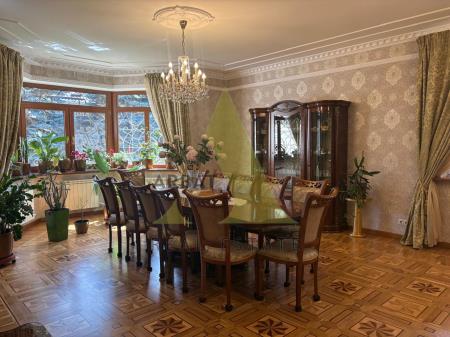 Фото Отдельный дом, 7 комн, 400м²