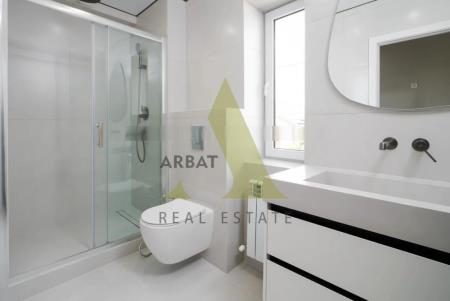 Фото Отдельный дом, 7 комн, 300м²