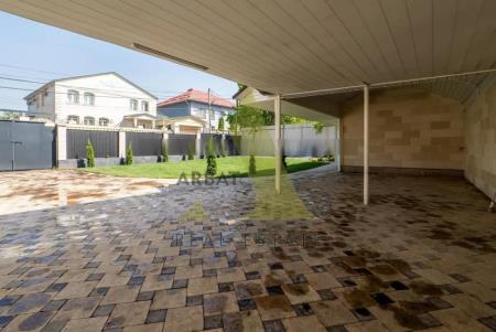 Фото Отдельный дом, 7 комн, 300м²