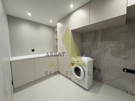 Фото Отдельный дом, 10 комн, 750м²