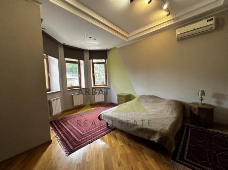 Фото Отдельный дом, 8 комн, 454м²