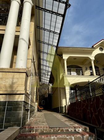 Фото Отдельный дом, 10 комн, 1000м²