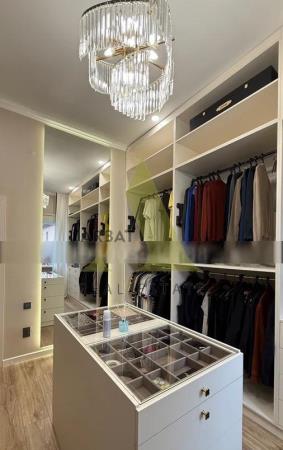 Фото Отдельный дом, 8 комн, 366.7м²
