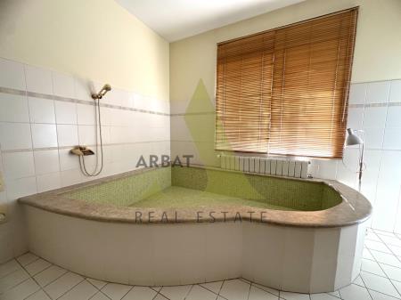 Фото Отдельный дом, 5 комн, 365м²