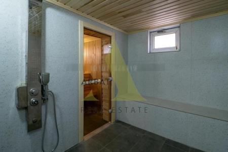 Фото Отдельный дом, 7 комн, 300м²