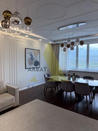 Фото Квартира, 4 комн, 162 м²