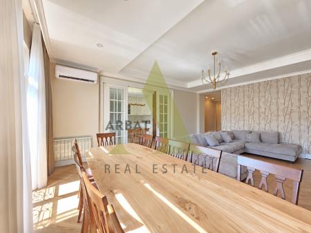 Фото Квартира, 5 комн, 220 м², 4/10 эт., 2022 г.п.
