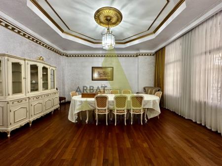 Фото Отдельный дом, 10 комн, 1000м²