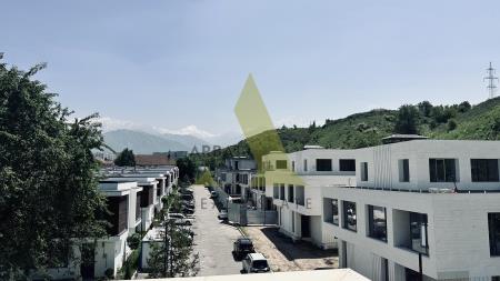 Фото Отдельный дом, 5 комн, 275м²