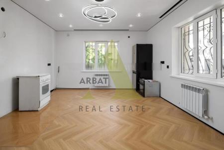 Фото Отдельный дом, 7 комн, 300м²