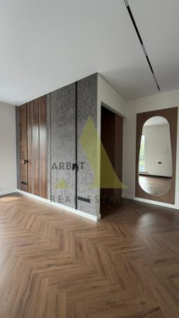 Фото Отдельный дом, 7 комн, 387м²