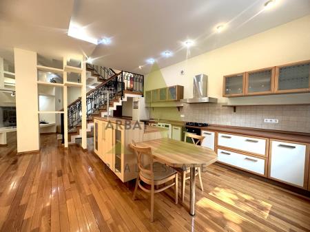 Фото Отдельный дом, 5 комн, 365м²