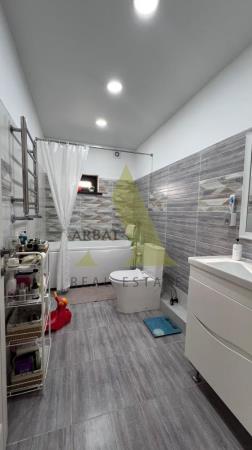 Фото Отдельный дом, 6 комн, 205м²