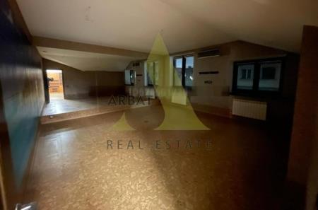 Фото Отдельный дом, 9 комн, 472м²
