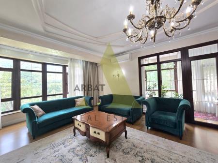 Фото Квартира, 8 комн, 433 м², 3/4 эт., 2011 г.п.