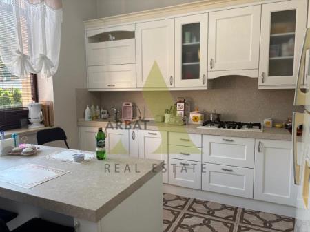Фото Отдельный дом, 6 комн, 400м²