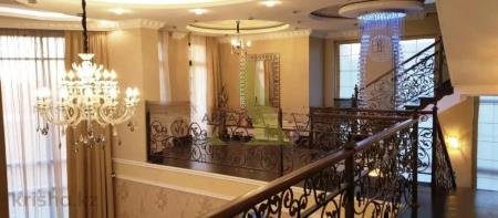 Фото Отдельный дом, 9 комн, 650м²