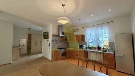 Фото Отдельный дом, 5 комн, 365м²