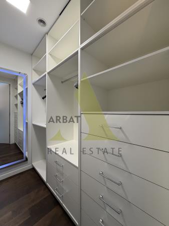 Фото Квартира, 4 комн, 162 м²
