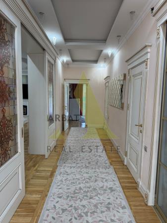 Фото Отдельный дом, 5 комн, 345м²