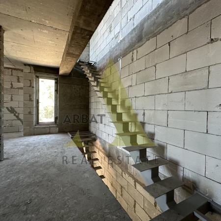Фото Отдельный дом, 4 комн, 275000000м²