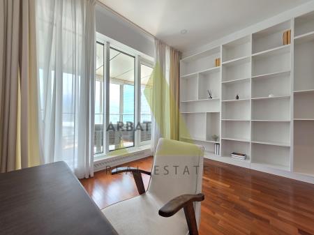 Фото Квартира, 4 комн, 174 м², 17/22 эт., 2015 г.п.