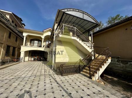 Фото Отдельный дом, 10 комн, 1000м²