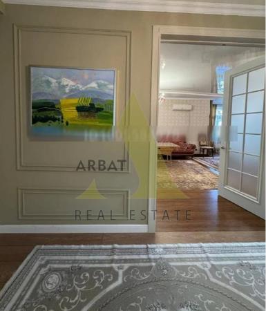 Фото Отдельный дом, 8 комн, 300м²