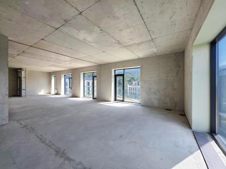 Фото Квартира, 6 комн, 341 м², 3/3 эт., 2023 г.п.
