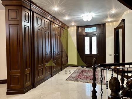 Фото Отдельный дом, 8 комн, 750м²