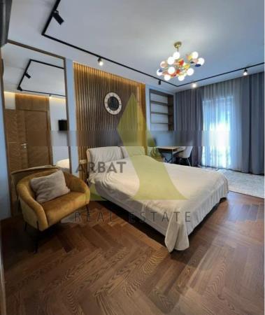 Фото Квартира, 7 комн, 370 м², 4 эт.