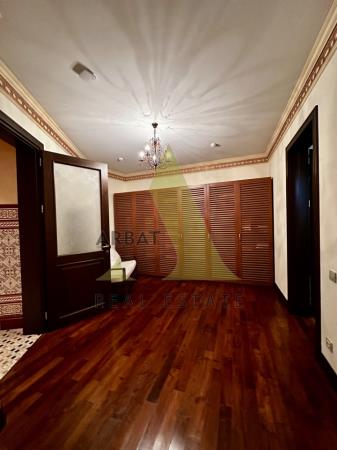 Фото Отдельный дом, 8 комн, 750м²