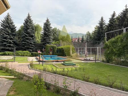 Фото Отдельный дом, 7 комн, 400м²