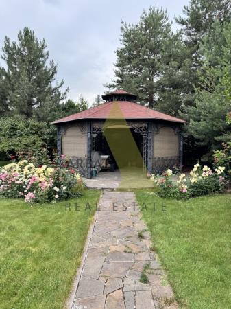 Фото Отдельный дом, 10 комн, 1000м²