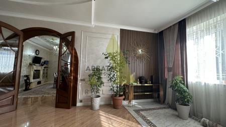 Фото Отдельный дом, 8 комн, 568м²