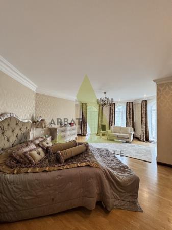 Фото Отдельный дом, 10 комн, 1000м²