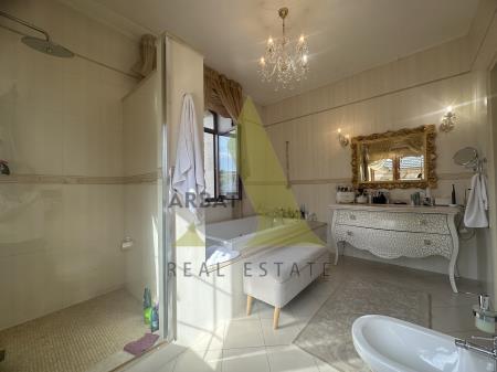 Фото Отдельный дом, 5 комн, 500м²